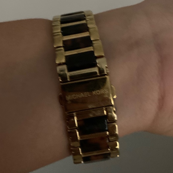 Michael Kors Watch - Picture 5 of 5